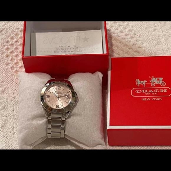 Women’s Coach Quartz Movement Silver Watch W/Box main image 4